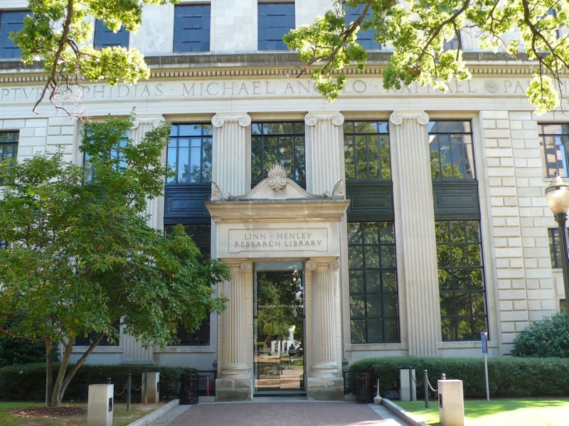 Linn-Henley Research Library 1927 Beaux Arts facade at Linn Park in Birmingham, Alabama