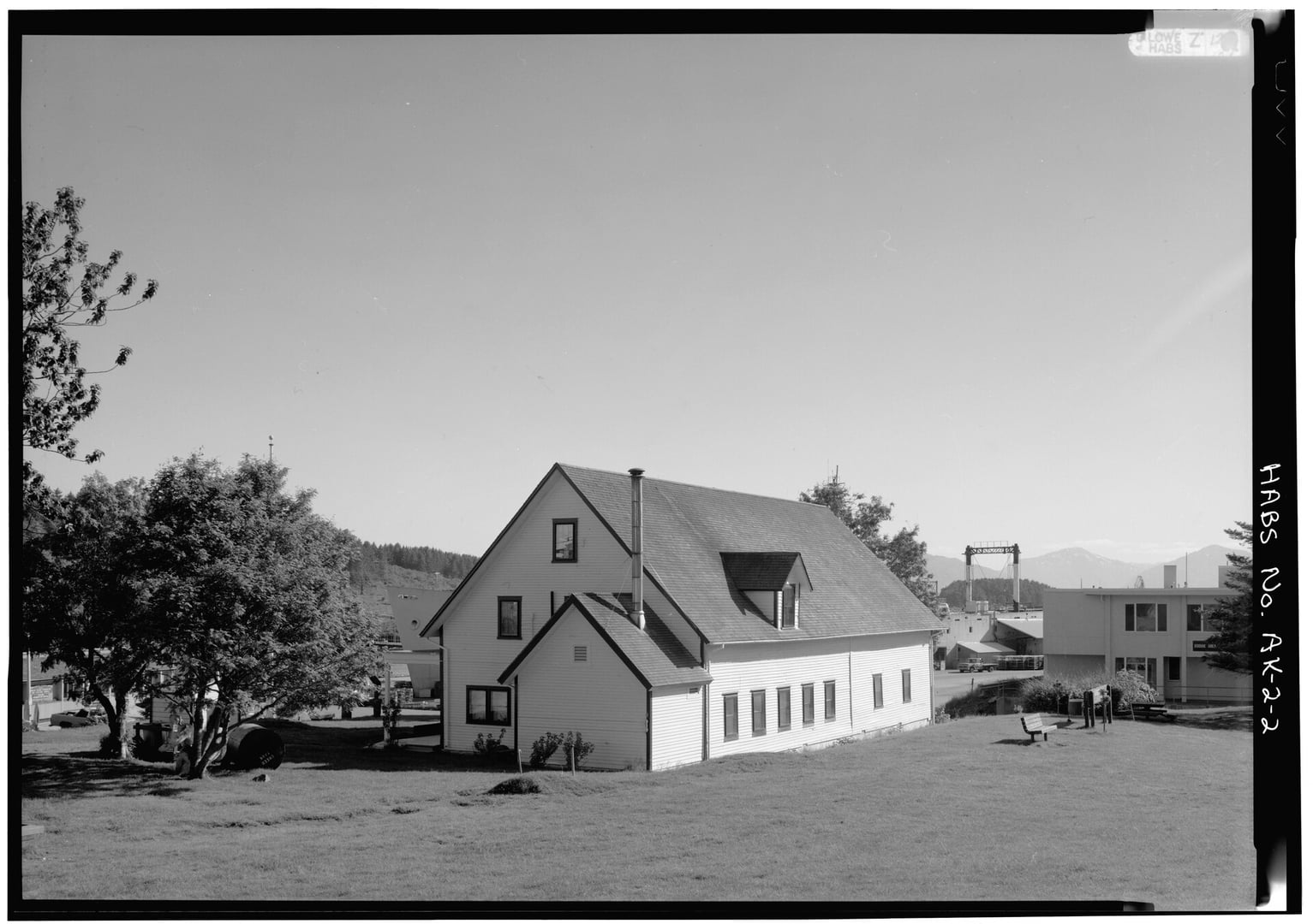 Historic American Buildings Survey photograph of the Russian-American Company Magazin (now the Kodiak History Museum) at 101 Marine Way East, Kodiak, Alaska.