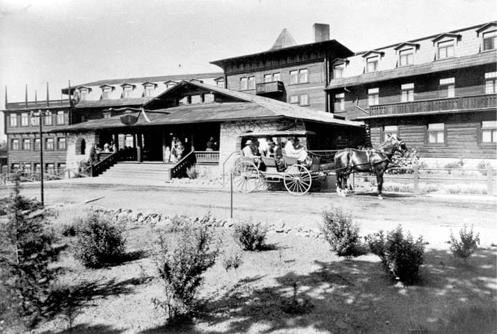 Photo of El Tovar Hotel