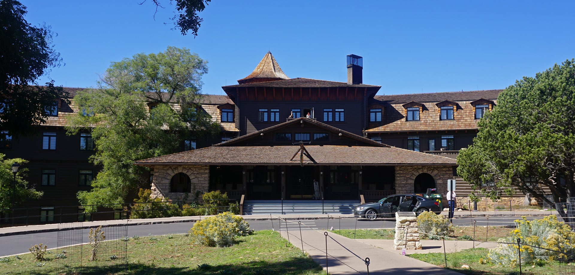 Exterior of the historic El Tovar Hotel on the South Rim of the Grand Canyon, Arizona