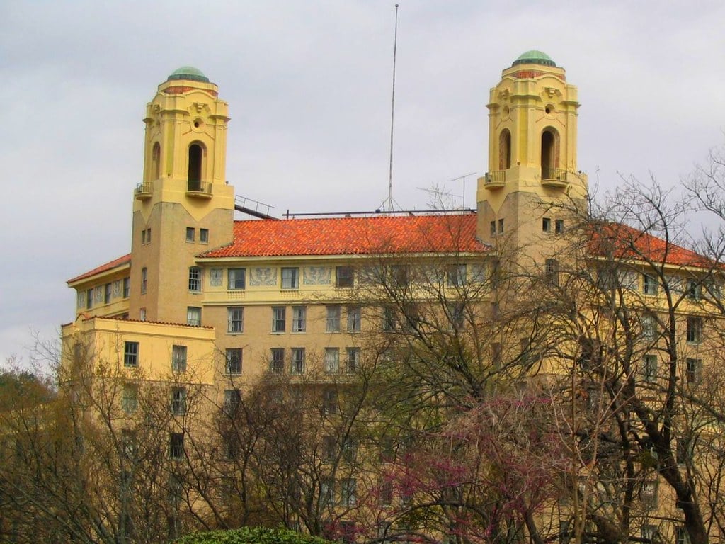 Photo of Arlington Resort Hotel & Spa