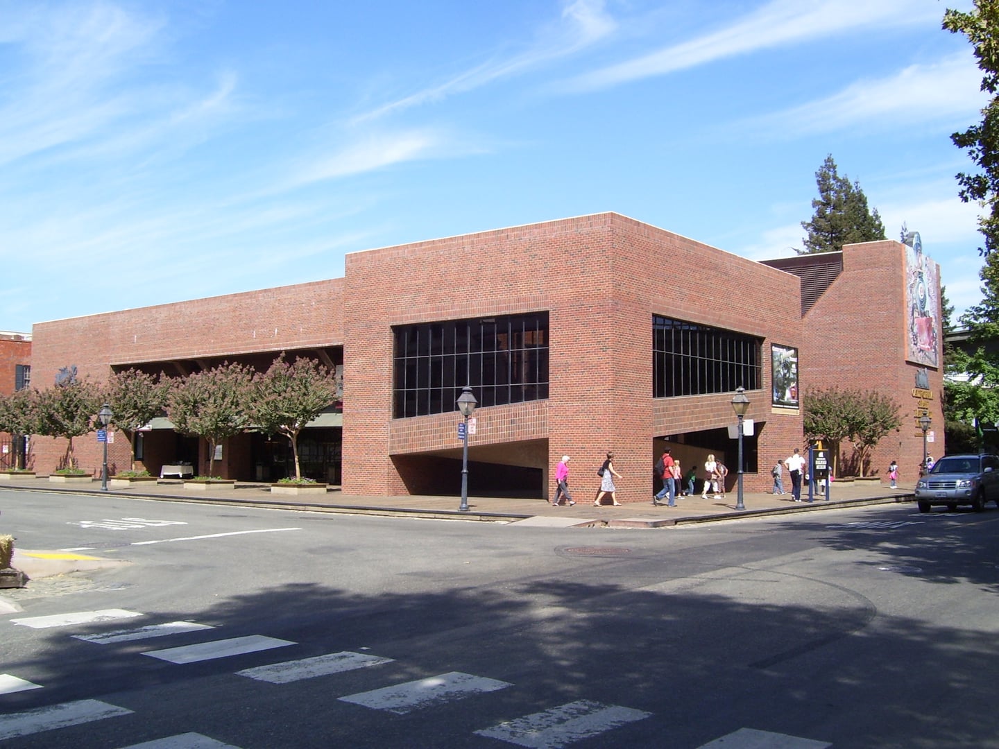 Exterior of the California State Railroad Museum in Old Sacramento, 2008