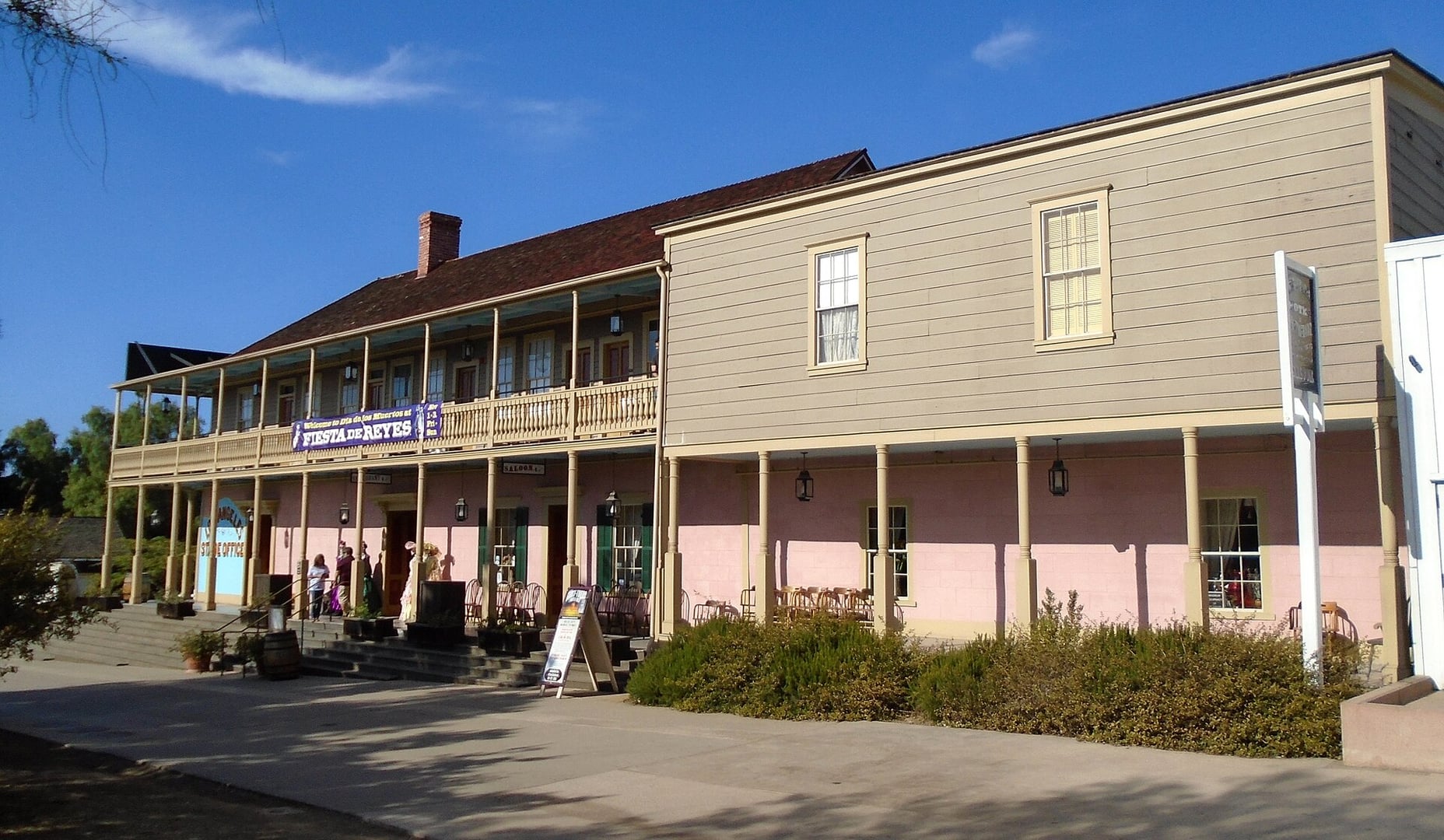 Cosmopolitan Hotel (Casa de Bandini) — restored 1820s Bandini-family adobe and 1869 Seeley stagecoach hotel in Old Town San Diego State Historic Park, photographed in 2019