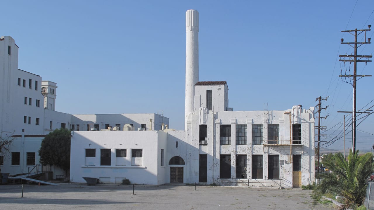 The rear boiler/laundry building and smokestack of Linda Vista Community Hospital, 610-30 S. Louis Street, Los Angeles, 2012