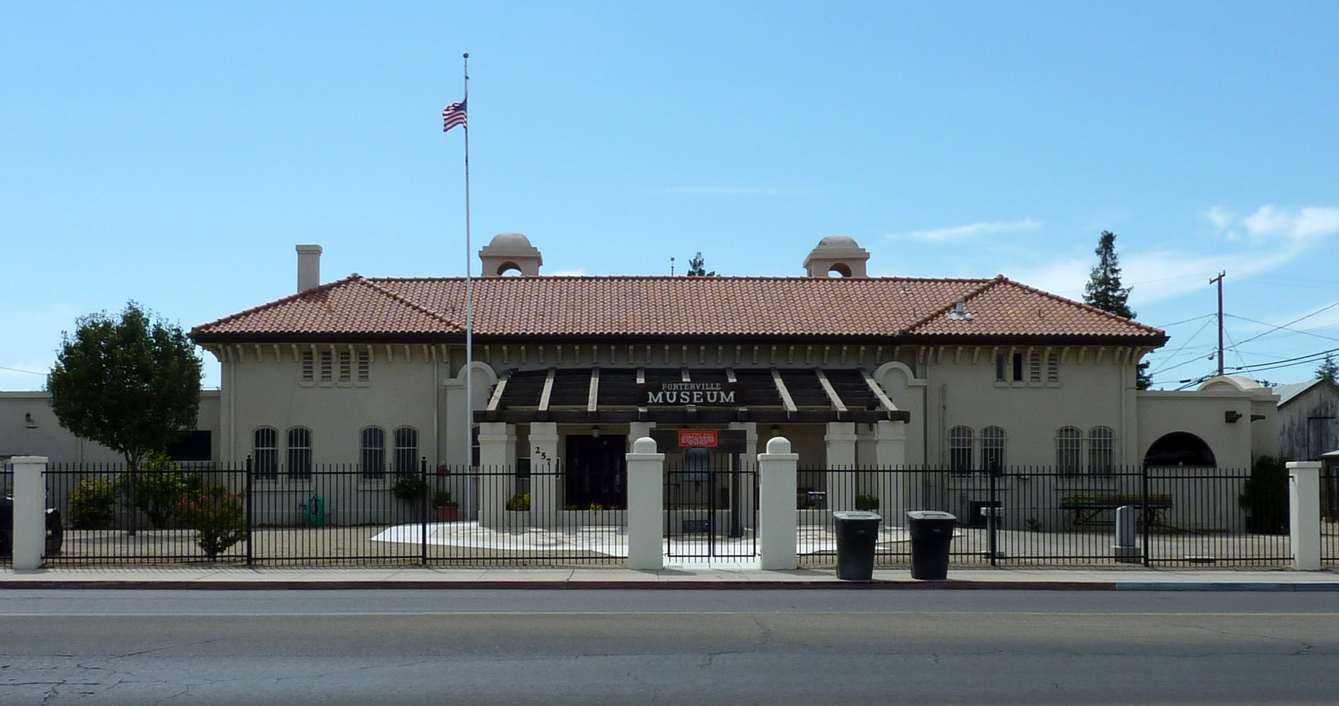 Photo of Porterville Historical Museum (former Southern Pacific Depot)