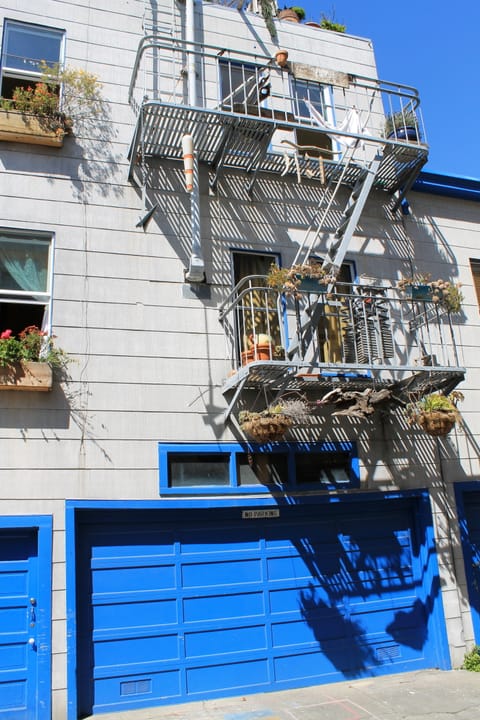 Photo of San Remo Hotel