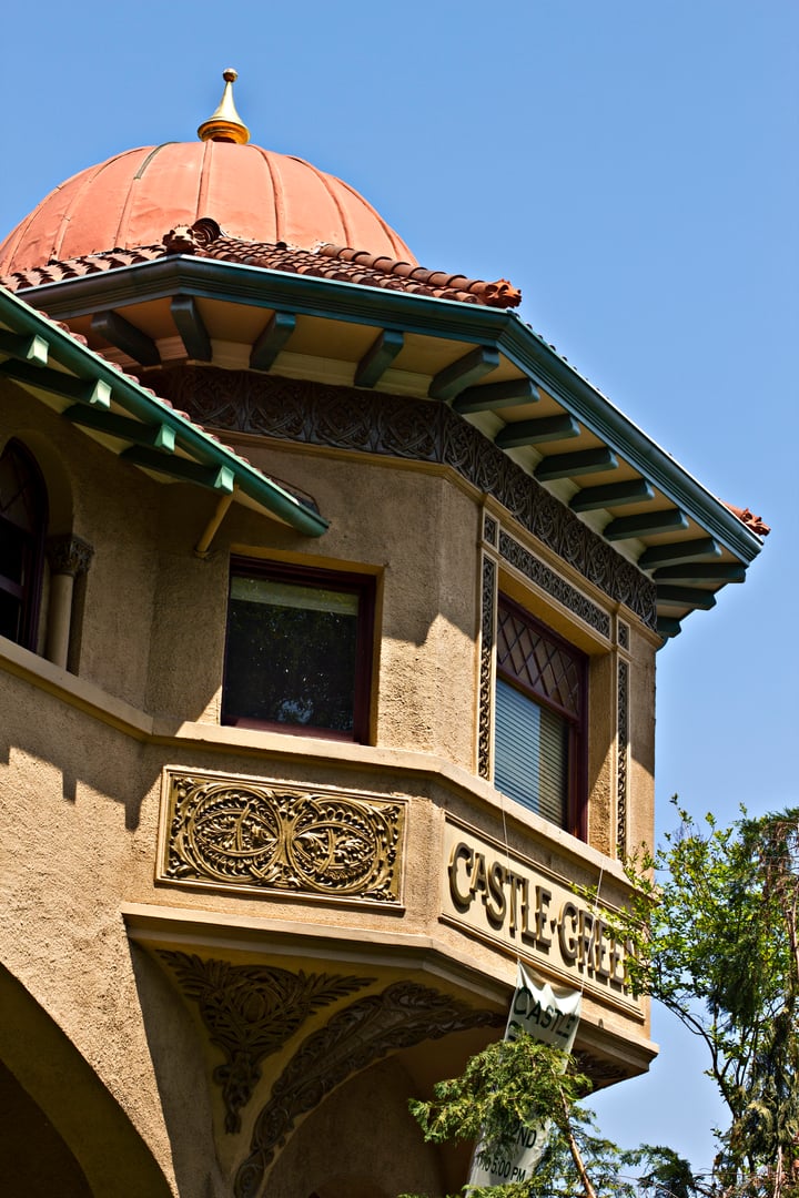 Castle Green in Pasadena California, 1898 Moorish Colonial building at 99 S Raymond Avenue