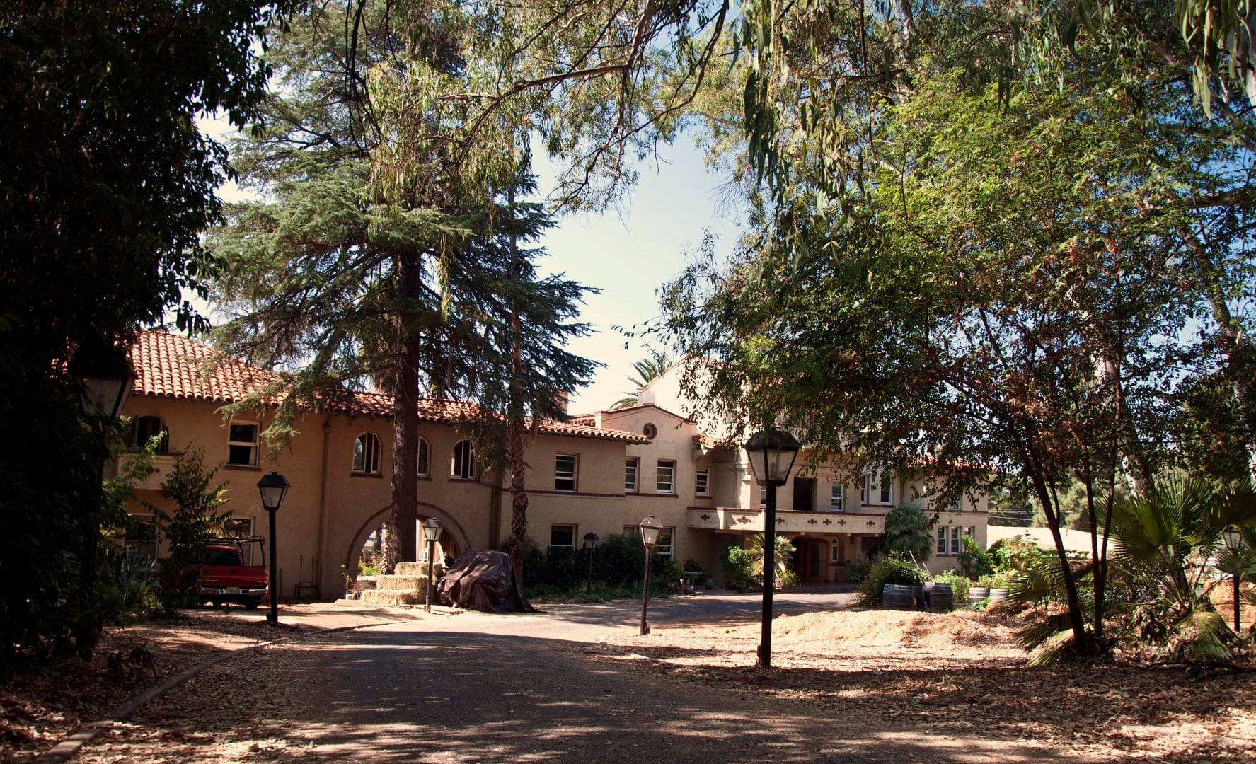 Historic driveway view of the Mediterranean Revival Zane Grey Estate in Altadena, California from Mariposa Avenue (photographed 2012, pre-Eaton Fire)