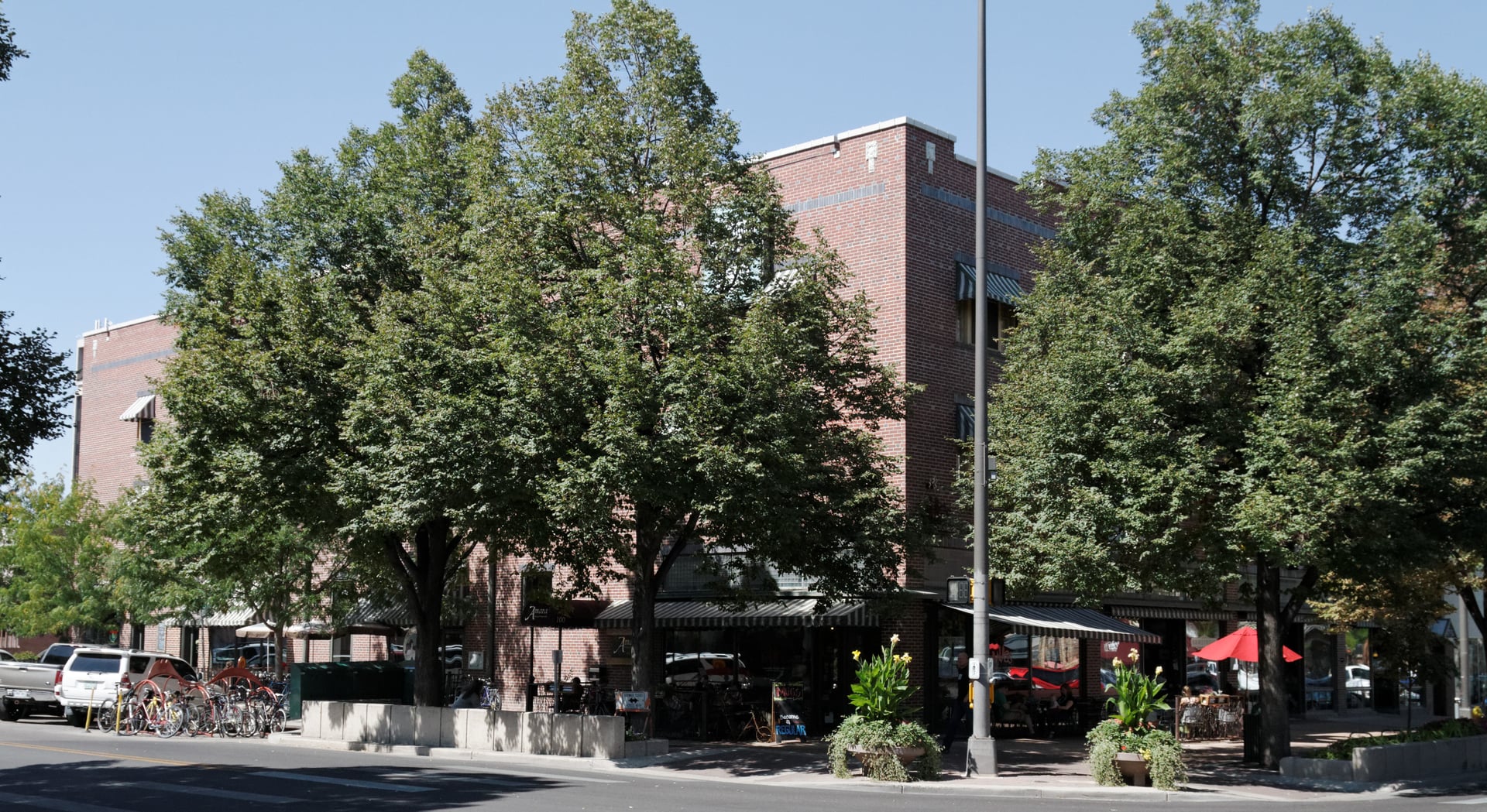 Photo of Armstrong Hotel