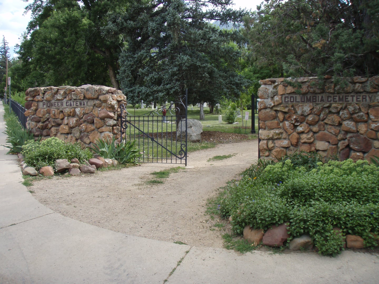 Photo of Columbia Cemetery