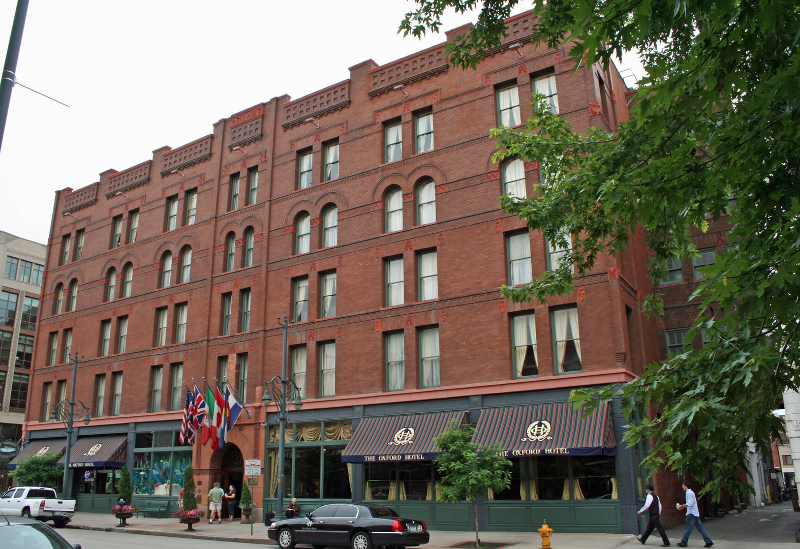 Photo of Oxford Hotel