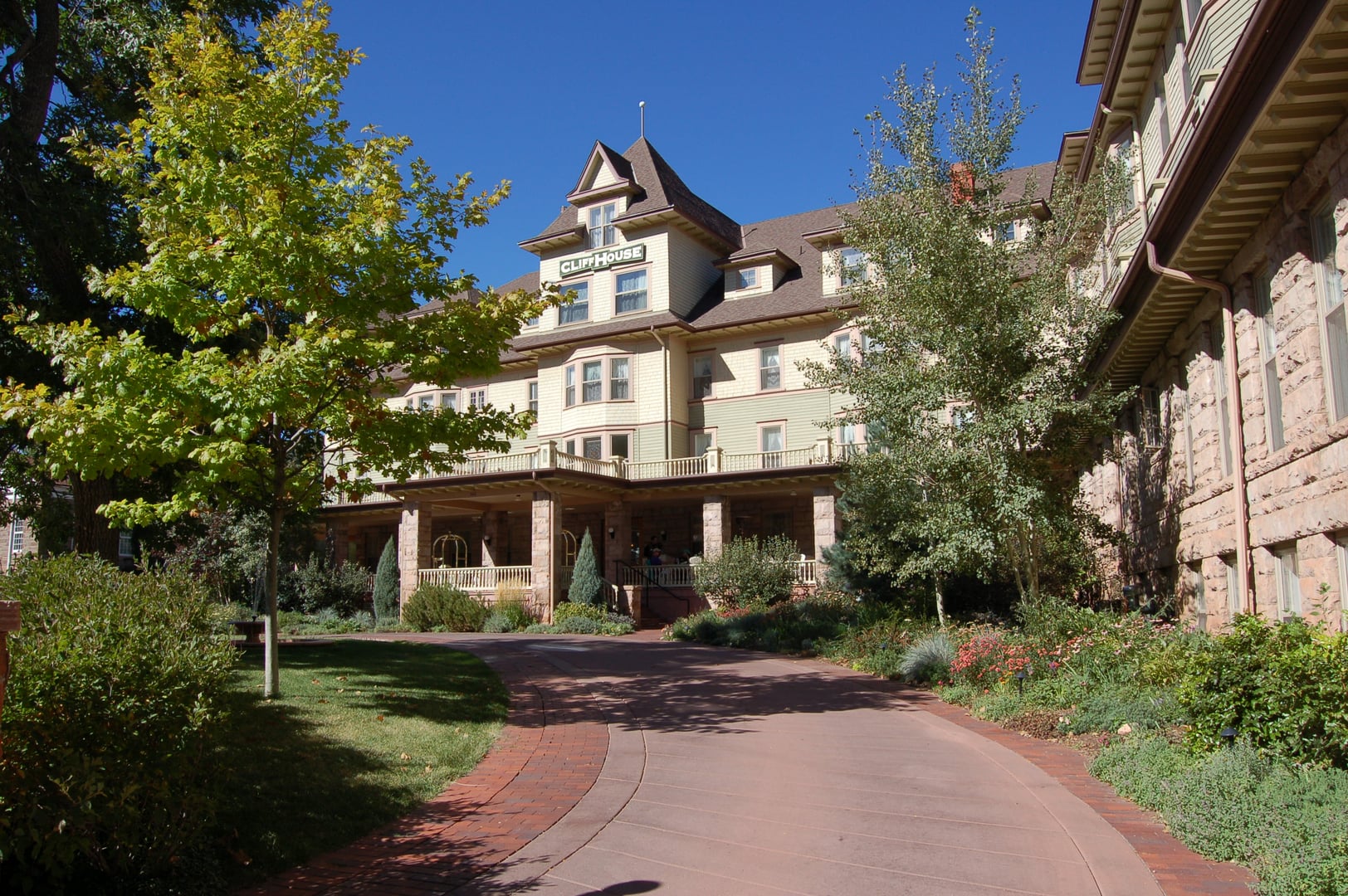 Photo of The Cliff House at Pikes Peak