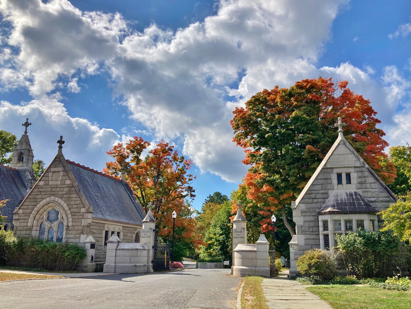 Stone entrance gate at Cedar Hill Cemetery on Fairfield Avenue in Hartford, Connecticut