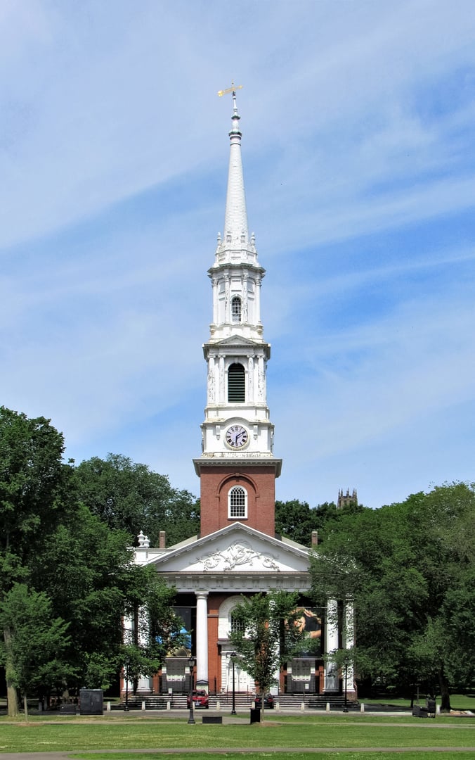 Federal-style Center Church on the Green, built 1812-1814, on the New Haven Green in New Haven, Connecticut, with the crypt of 137 stones beneath the sanctuary.