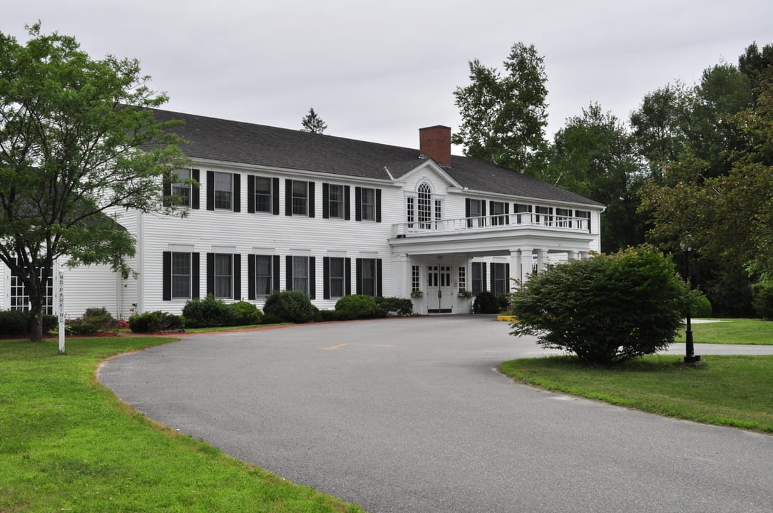 The white-clapboard Litchfield Inn on Bantam Road in the Litchfield Hills