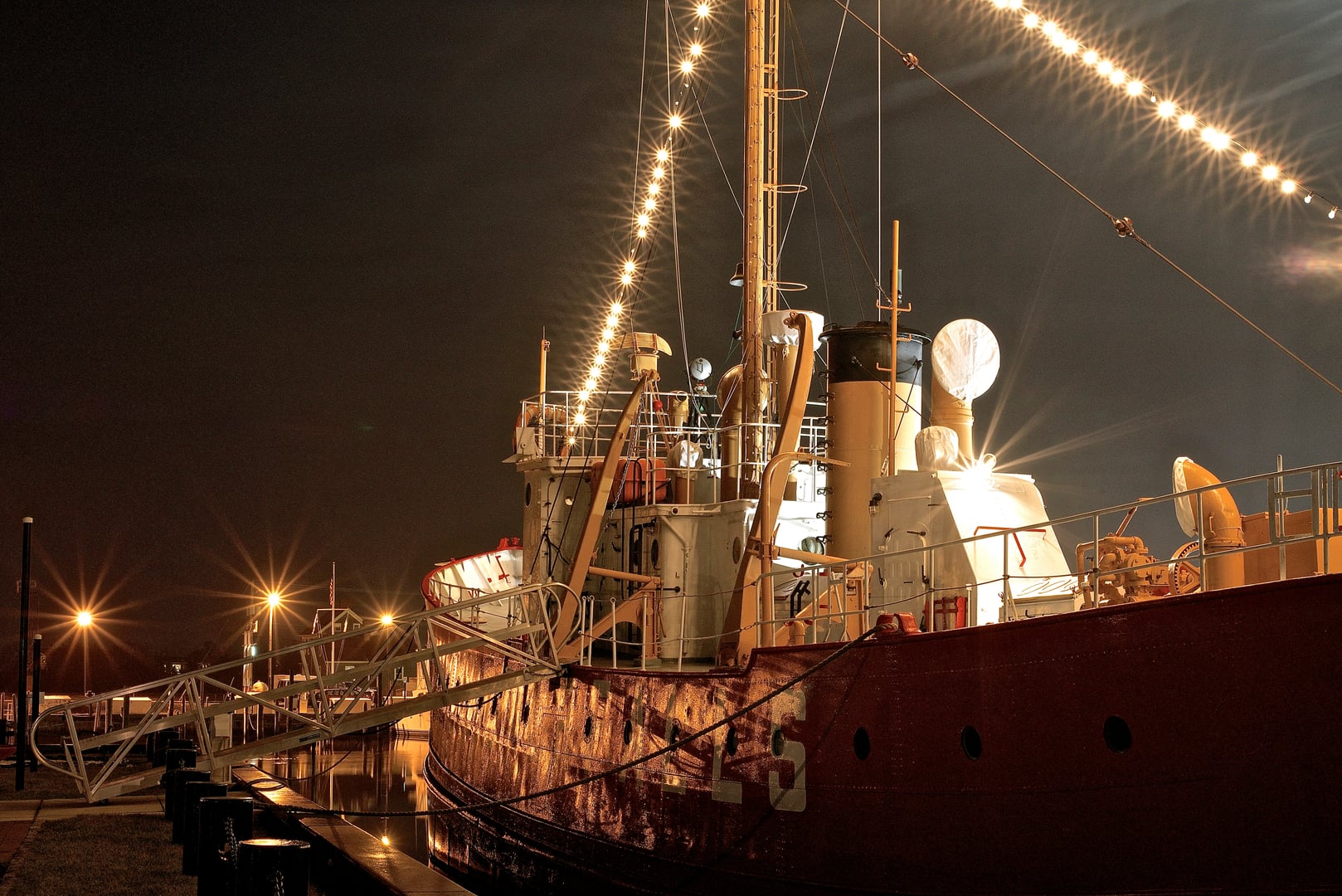 Photo of Lightship Overfalls (LV-118)