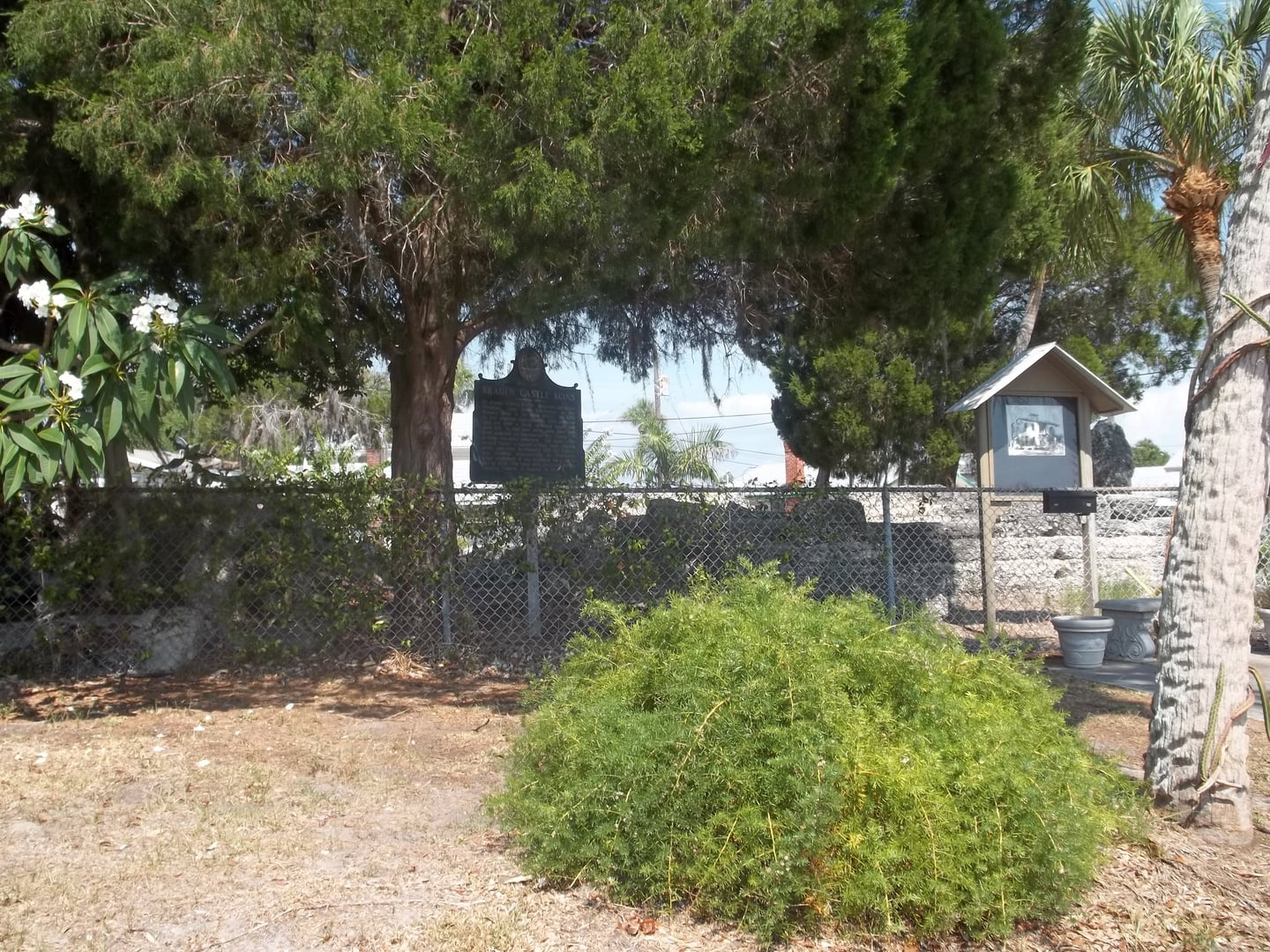 Tabby walls of Braden Castle ruins in Bradenton, Florida, remnants of the 1850 sugar plantation manor