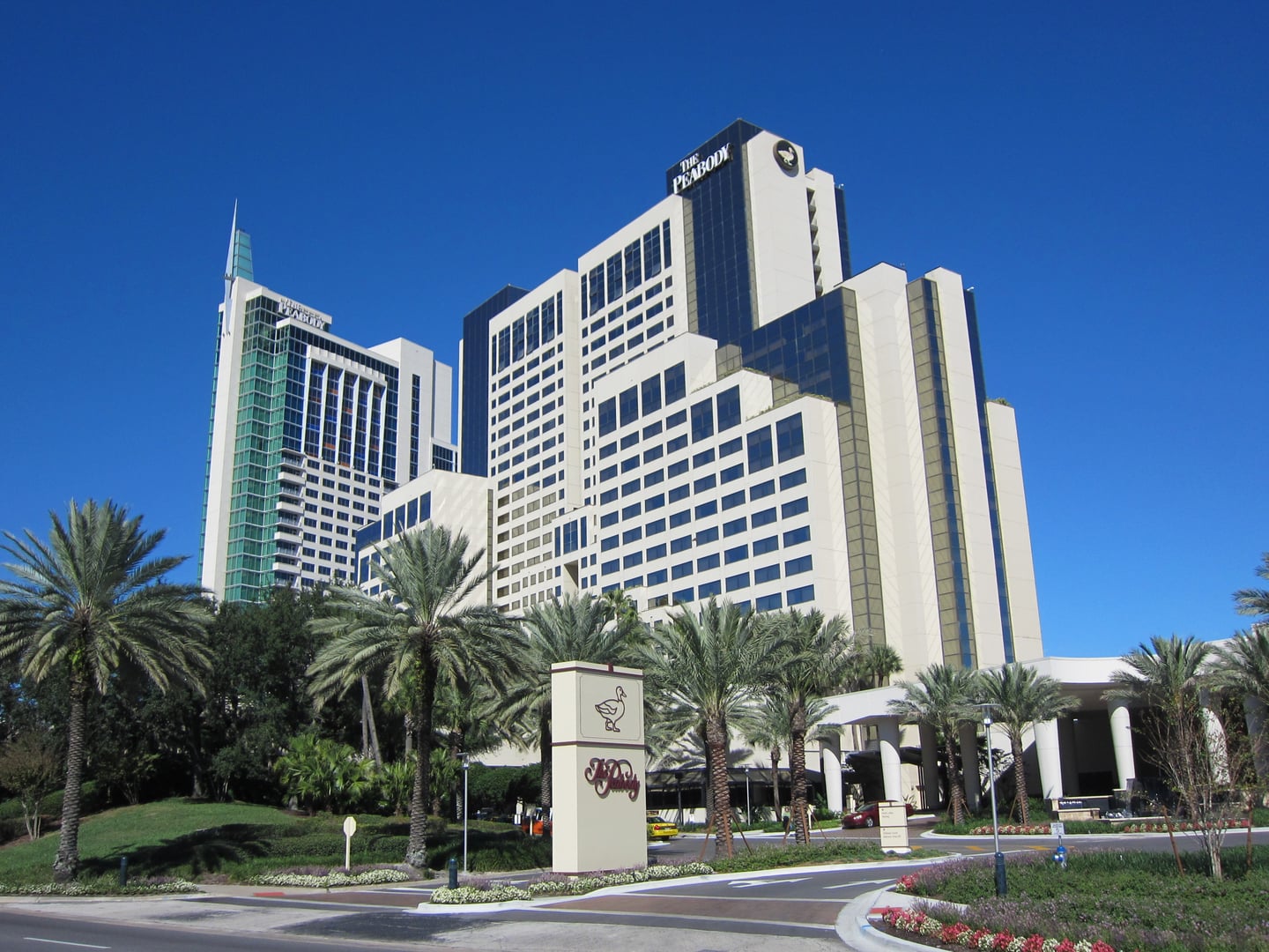 The Peabody Orlando (now Hyatt Regency Orlando) hotel exterior, Orlando Florida