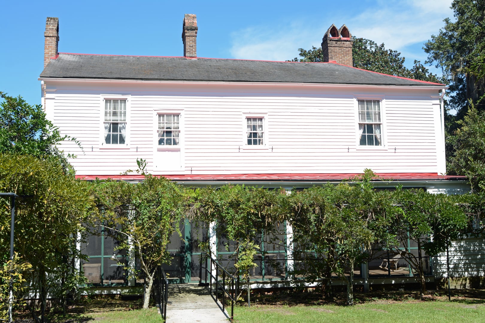 Front view of the Hofwyl-Broadfield Plantation house, Glynn County, Georgia