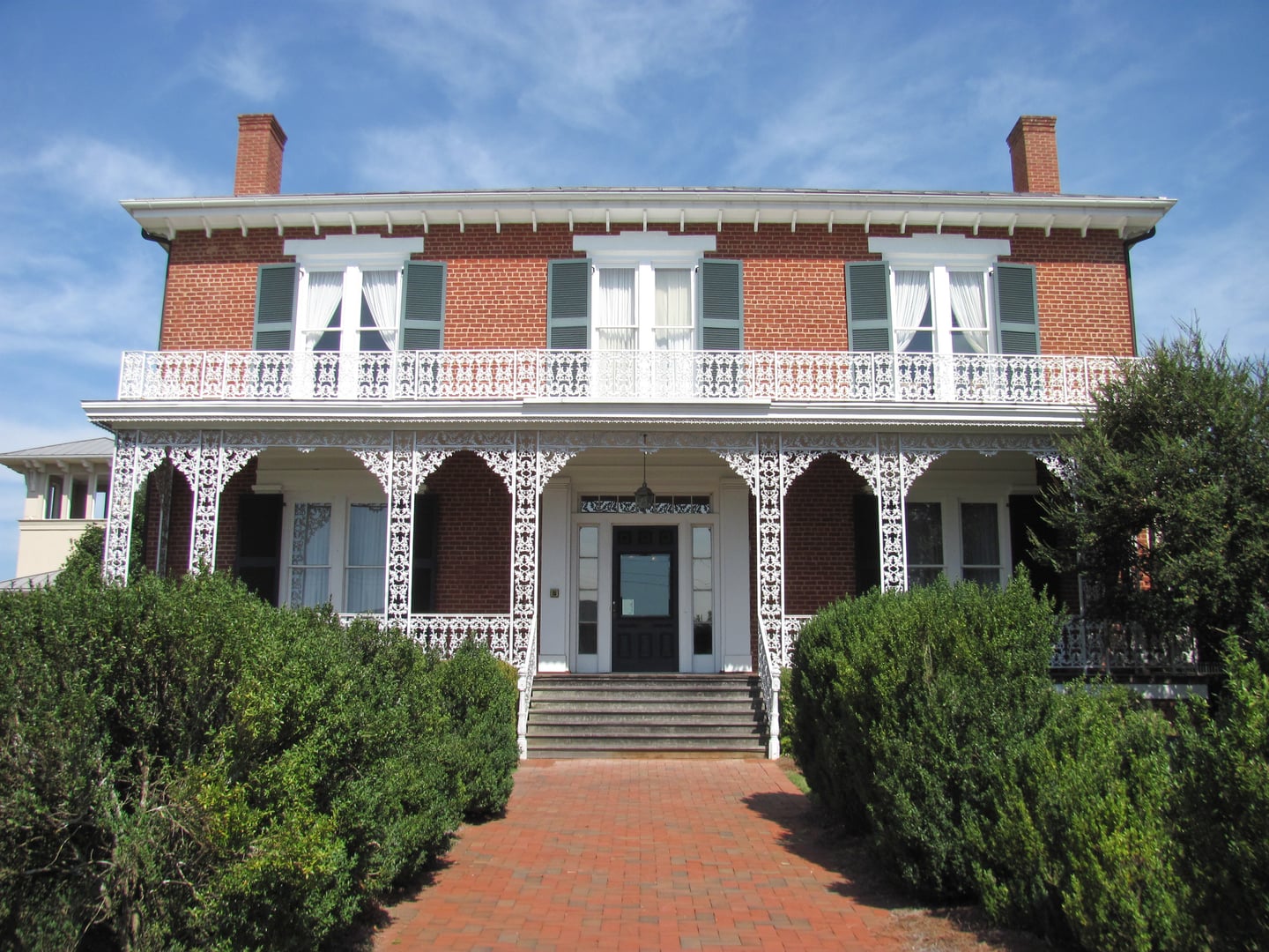 Front view of the mid-19th-century Ware-Lyndon House in Athens, Georgia, now operating as part of the Lyndon House Arts Center.