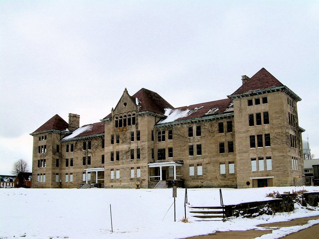 Peoria State Hospital (Bartonville Asylum) — historic building on the former state hospital grounds in Bartonville, Illinois