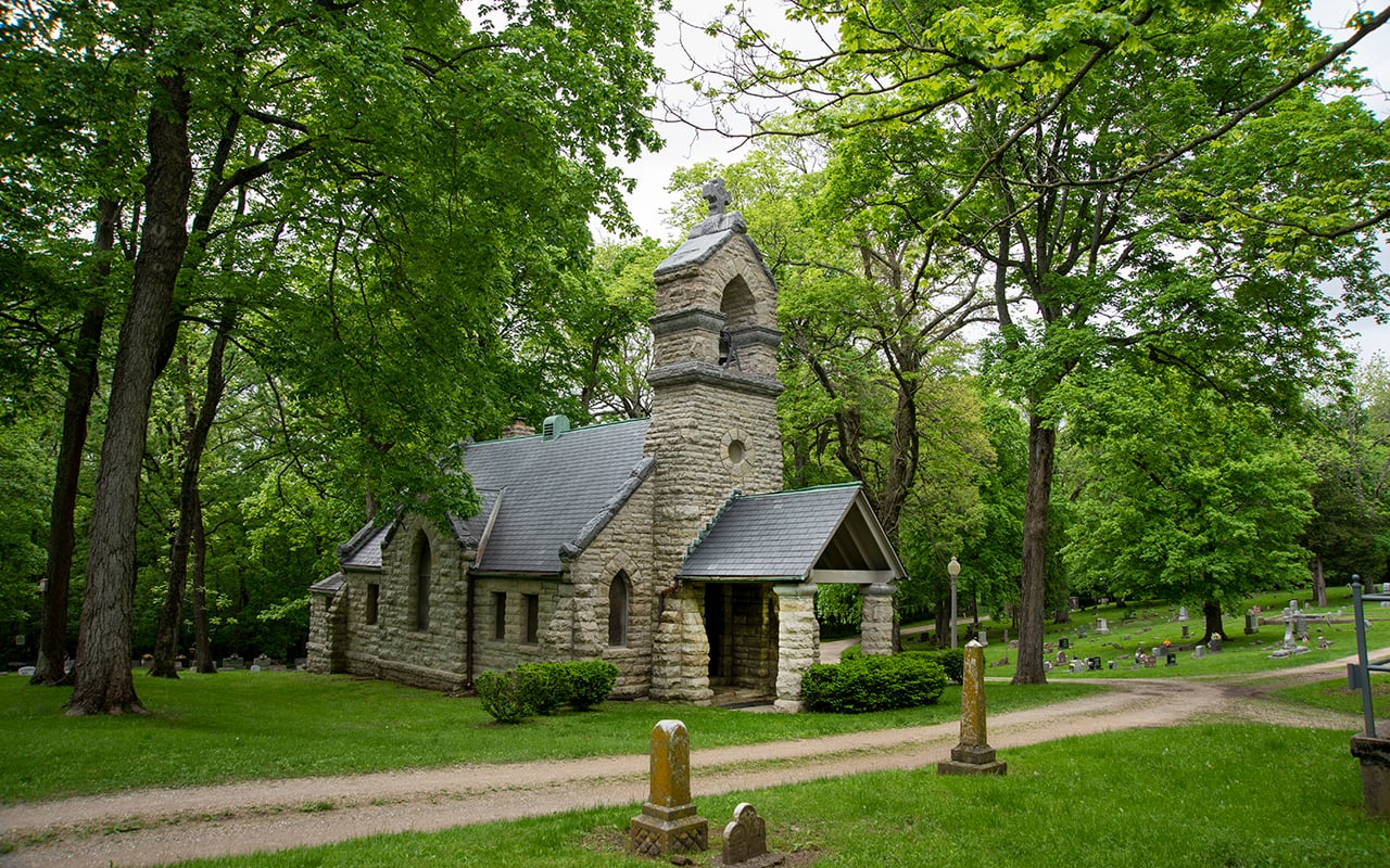 Hillside cemetery and Richard J. Oglesby mausoleum at Elkhart Cemetery near Elkhart, Illinois