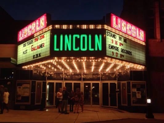 Lincoln Square Theatre
