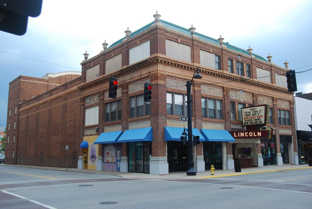 Lincoln Theatre historic movie theater marquee in downtown Belleville, Illinois