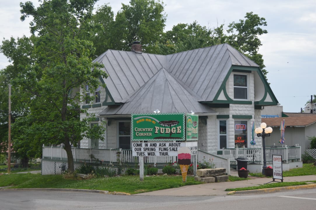 Photo of Ruebel Hotel