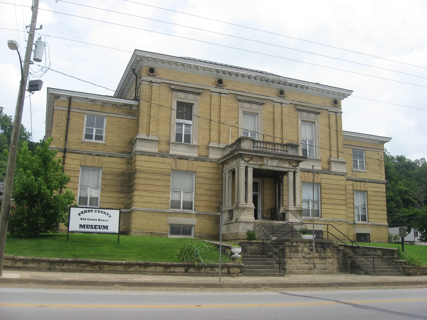 Old Perry County Courthouse historic exterior, Cannelton Indiana