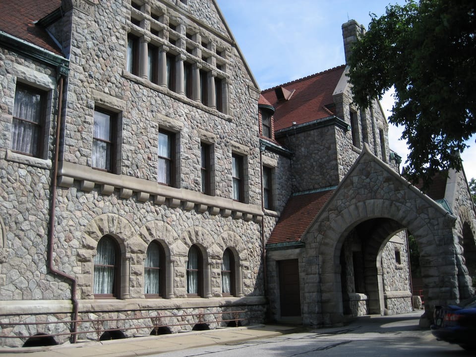 Stone porte-cochere entrance on the side of Tippecanoe Place, South Bend, Indiana, 2007.