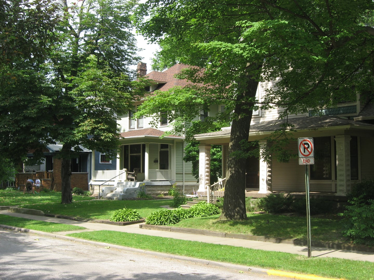 Victorian houses on Middle Drive in Woodruff Place historic district, Indianapolis, Indiana