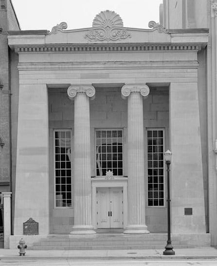 HABS north elevation photograph of the Old Bank of Louisville Greek Revival facade at 316–322 West Main Street, now the lobby of Actors Theatre of Louisville