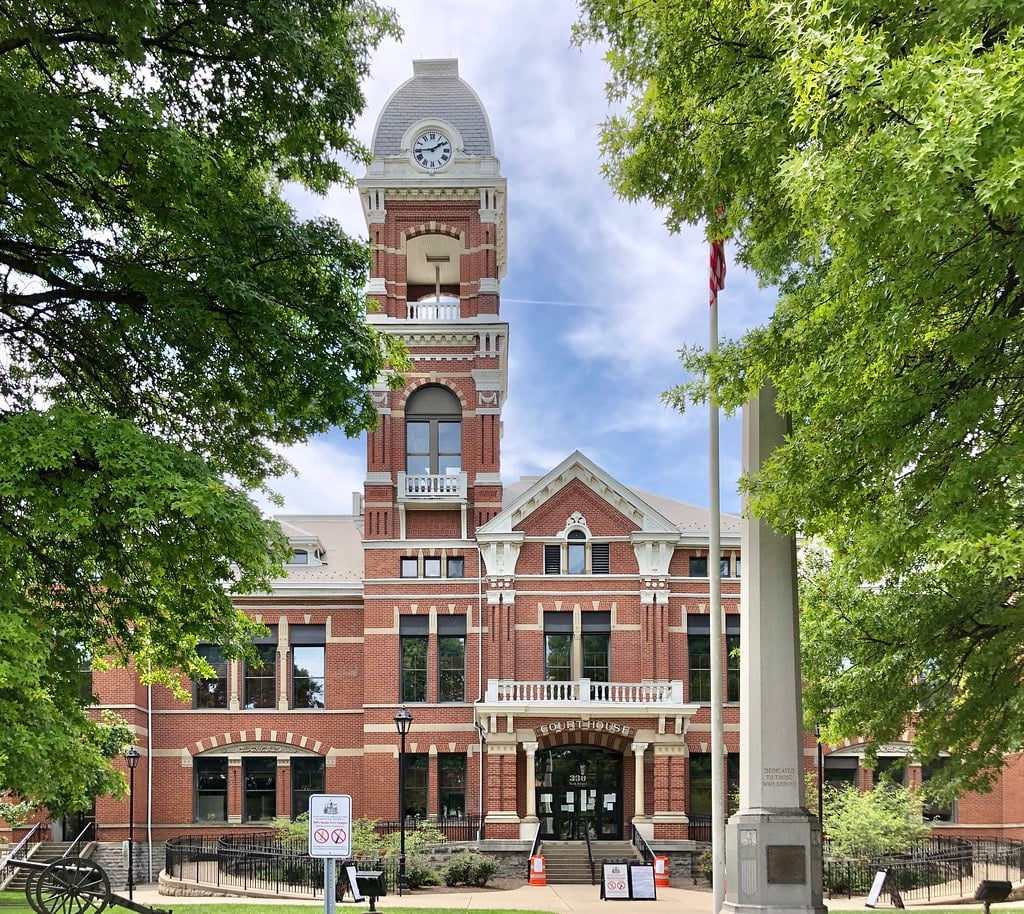 Photo of Campbell County Courthouse