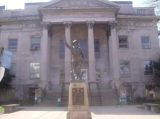 Photo of Harlan County Courthouse
