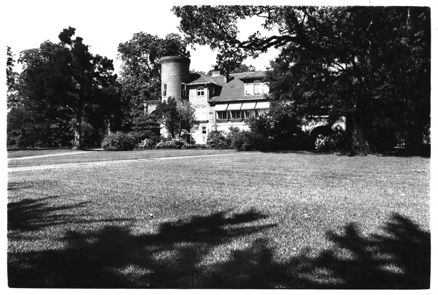 Photo of Layton Castle