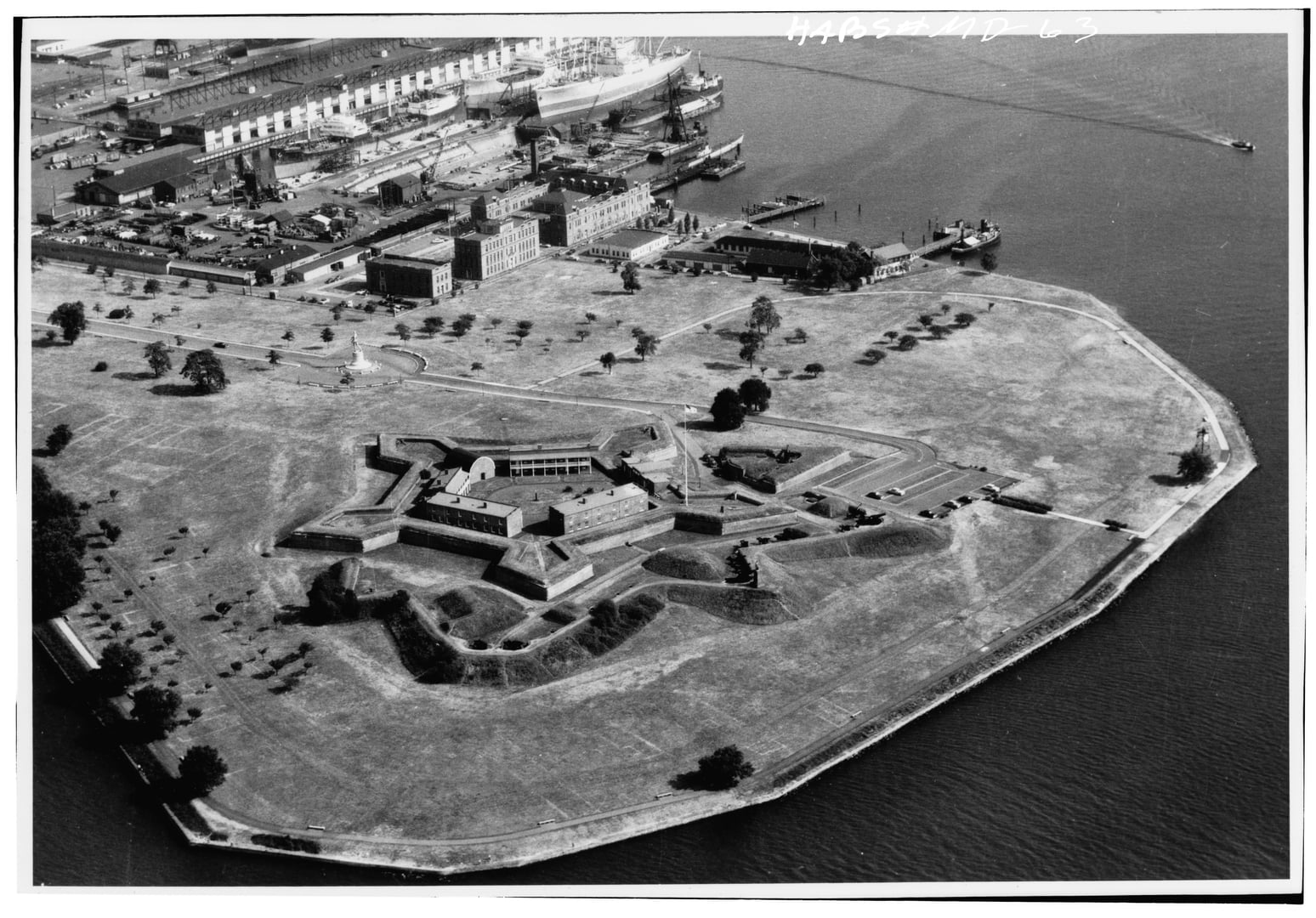 Historic aerial photograph of the star-shaped Fort McHenry at Whetstone Point in Baltimore Harbor, taken by the U.S. Navy in July 1954 for the Historic American Buildings Survey