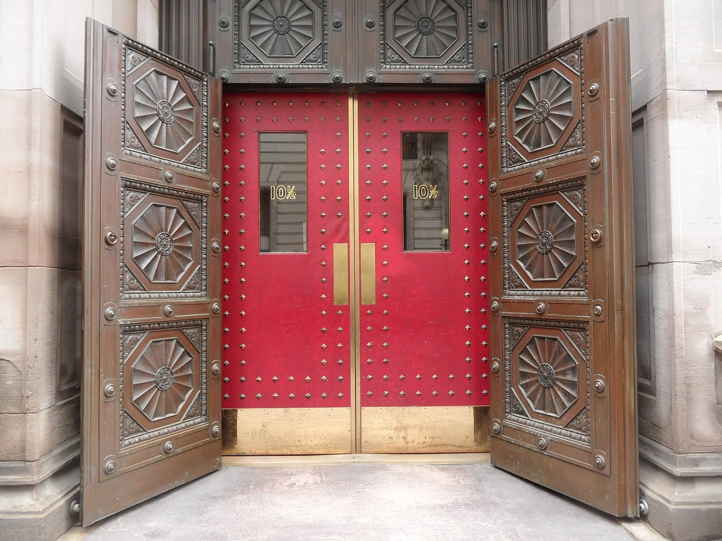 The Boston Athenaeum entrance on Beacon Street, Boston