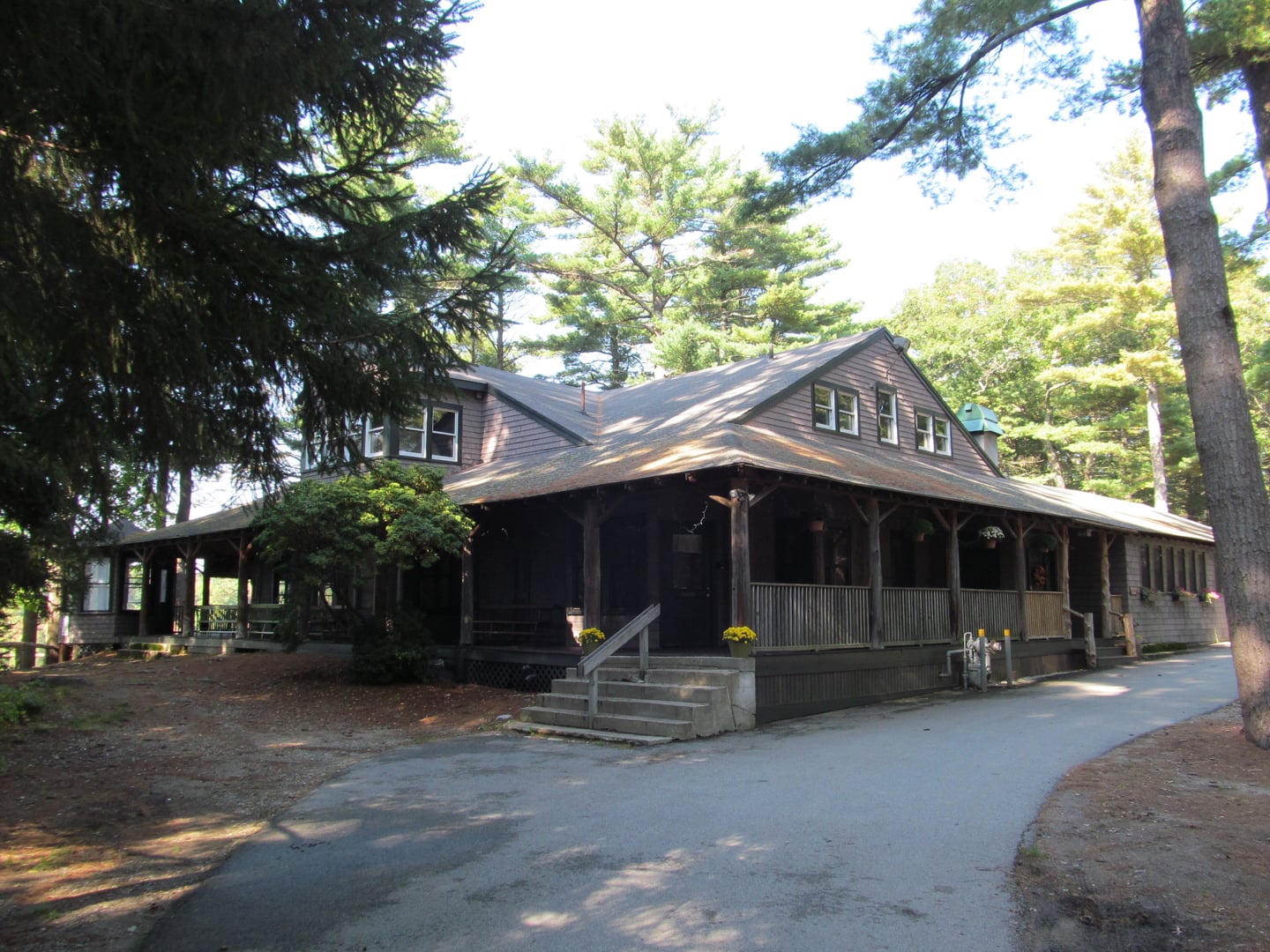 Needles Lodge, Camp Kiwanee, Hanson Massachusetts





This is an image of a place or building that is listed on the National Register of Historic Places in the United States of America. Its reference number is 05000081 (Wikidata).