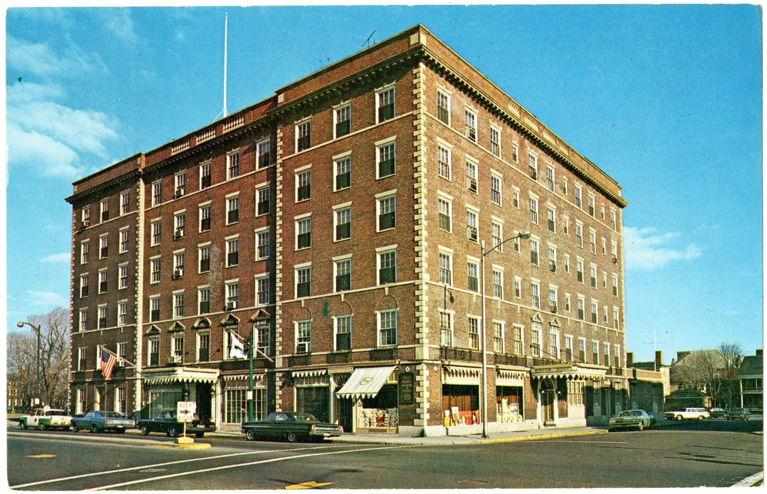 A color photographic postcard of the "Hawthorne Motor Hotel," as the hotel was branded for several decades, Salem, Massachusetts.