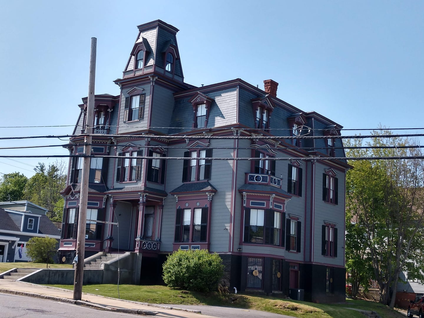 S.K. Pierce Haunted Victorian Mansion, an 1875 Second Empire house at 4 West Broadway in Gardner, Massachusetts