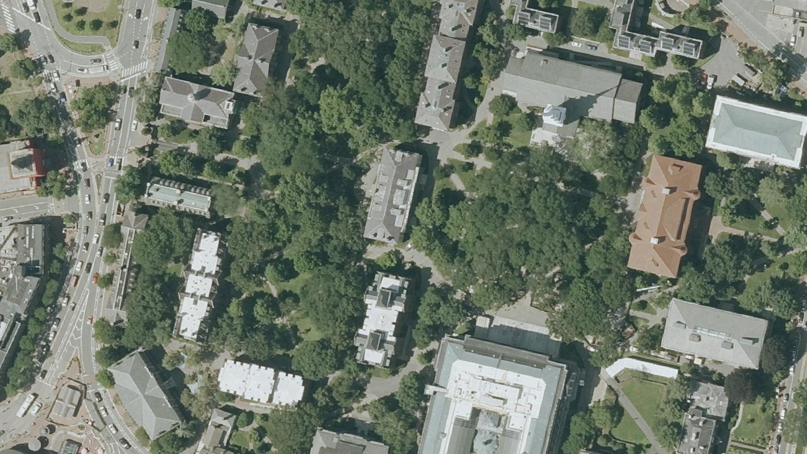 Aerial survey view of University Hall (Harvard)