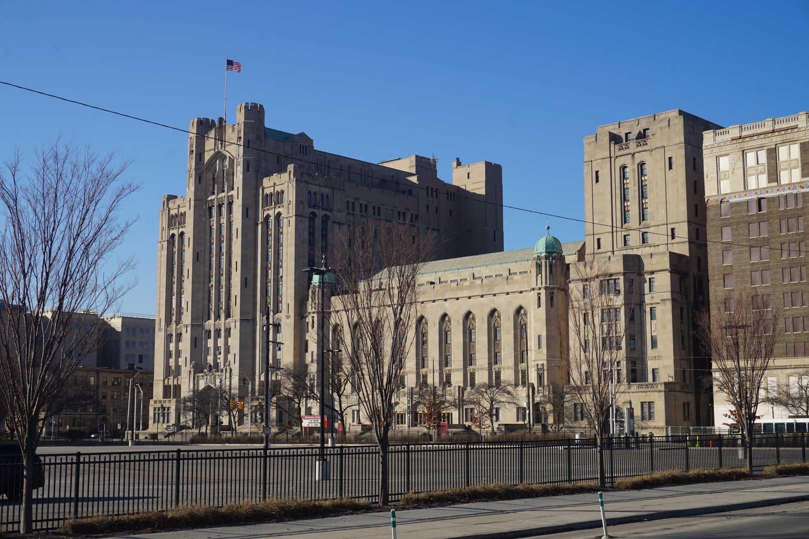 Detroit Masonic Temple exterior — 14-story neo-Gothic 1926 building, largest Masonic Temple in the world