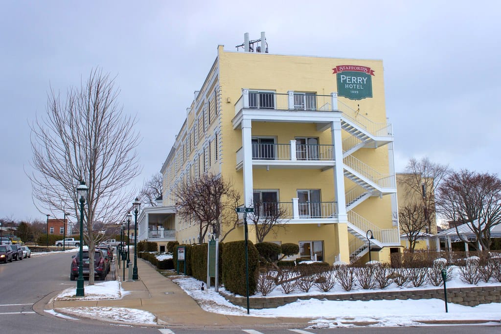 Photo of Perry Hotel