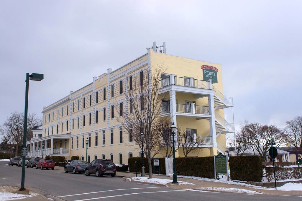 Photo of Perry Hotel