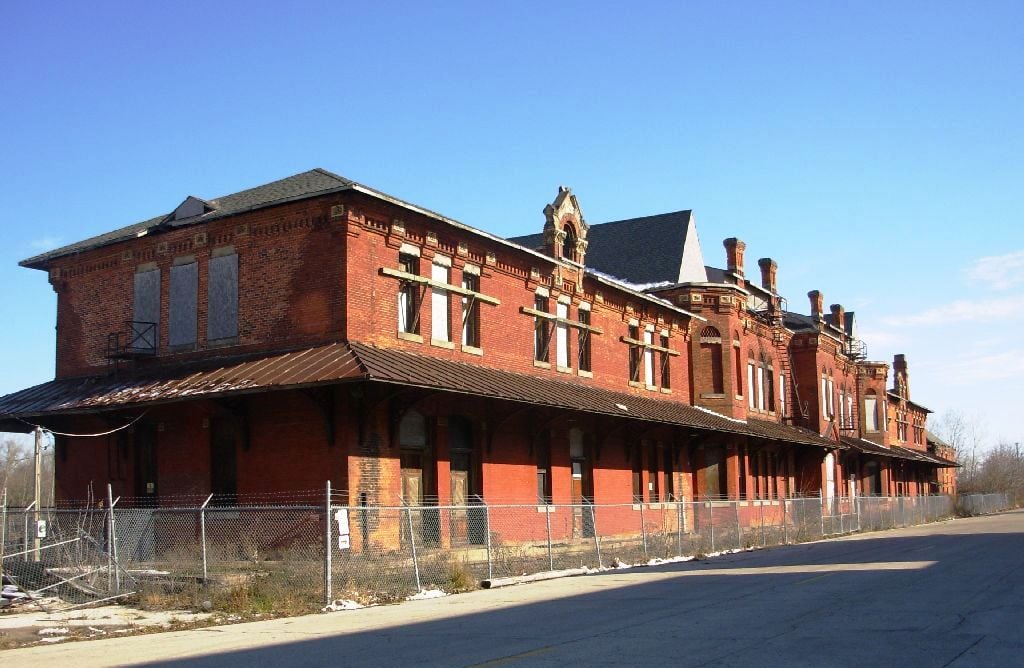 Potter Street Station in Saginaw, Michigan — Bradford Lee Gilbert's 1881 Victorian brick railroad depot