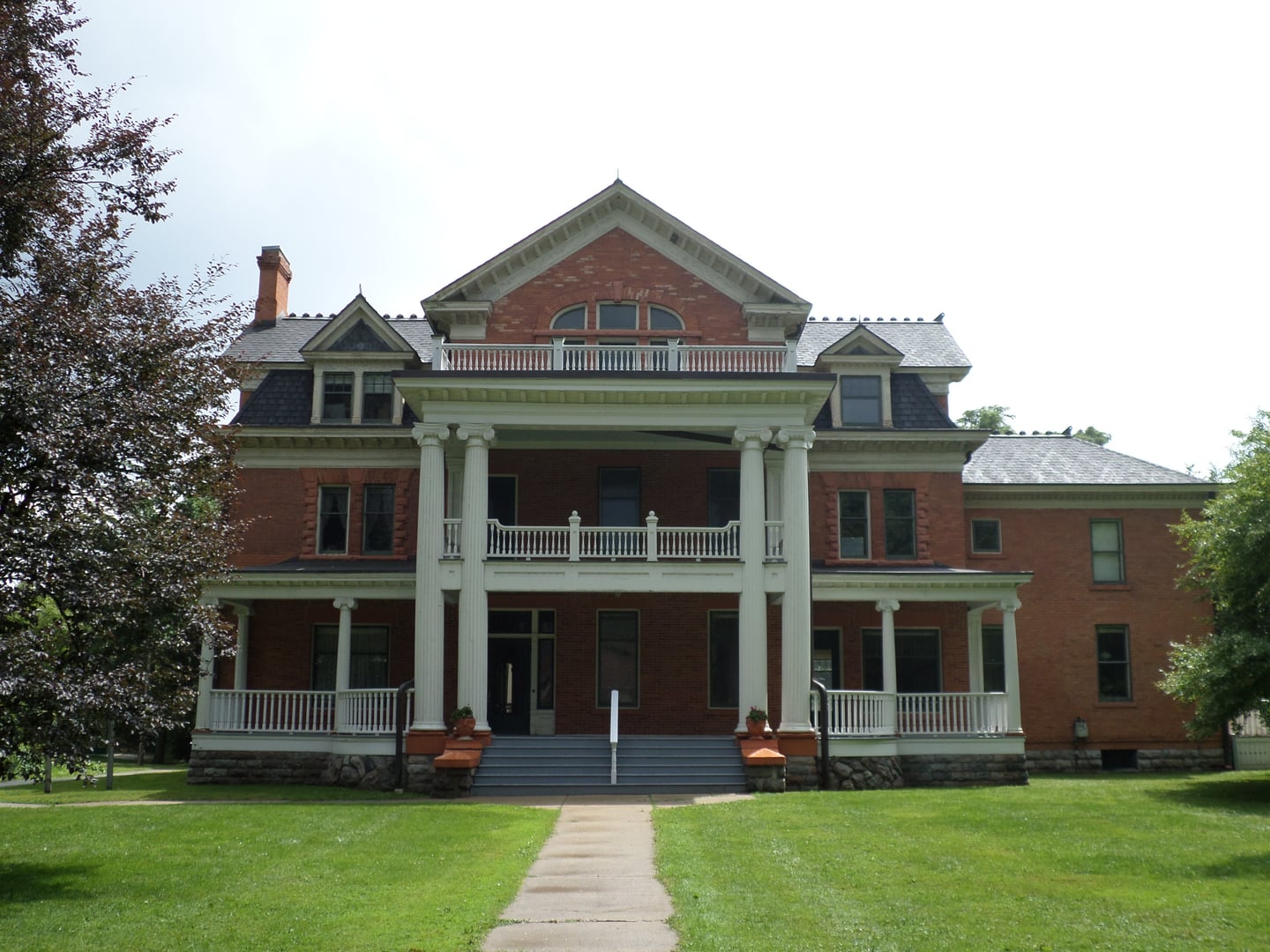 Turner-Dodge House in Lansing, Michigan — Georgian Revival mansion built 1855