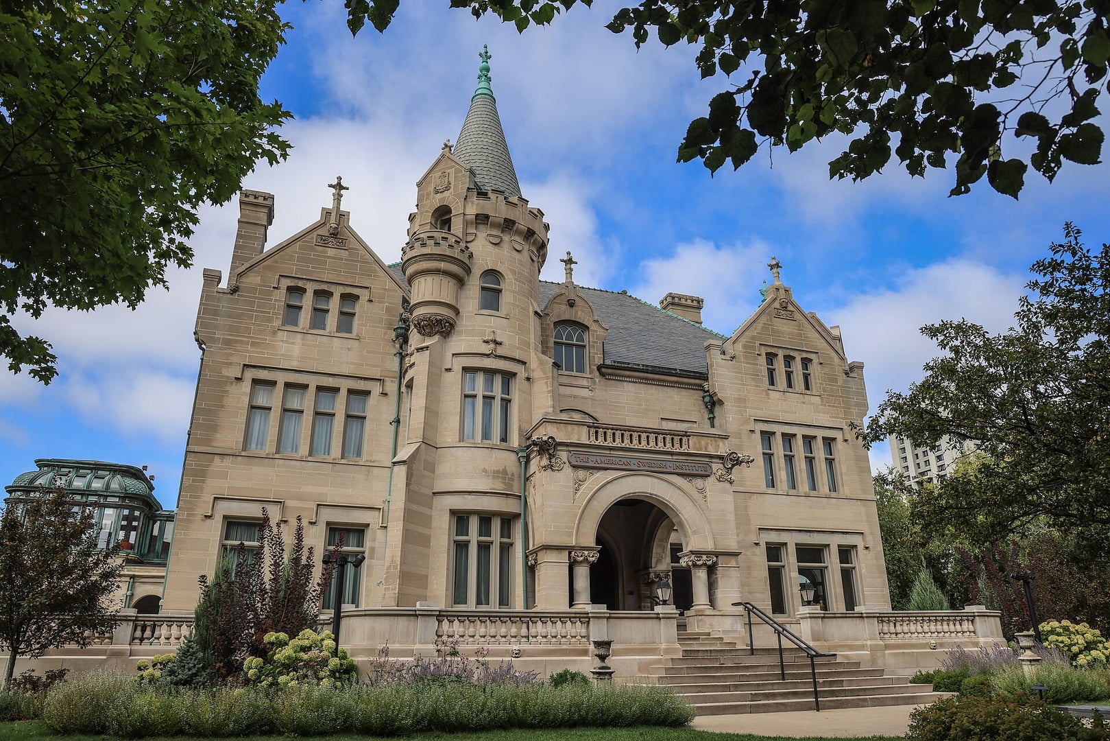 Châteauesque limestone Turnblad Mansion at 2600 Park Avenue, Minneapolis, home of the American Swedish Institute, photographed September 2025
