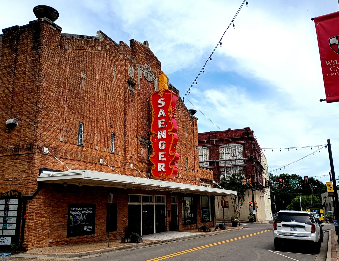 Photo of Hattiesburg Saenger Theater