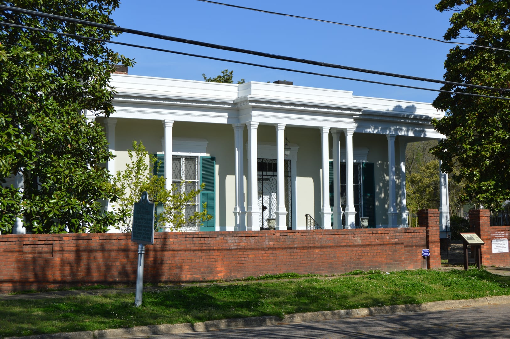 Photo of Verandah-Curlee House